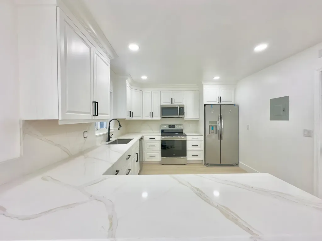 6811 NW 32nd Avenue Fort Lauderdale FL 33309