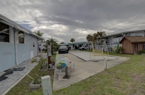 6681 SE 51st Street Okeechobee FL 34974