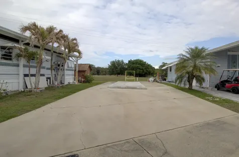 6681 SE 51st Street Okeechobee FL 34974