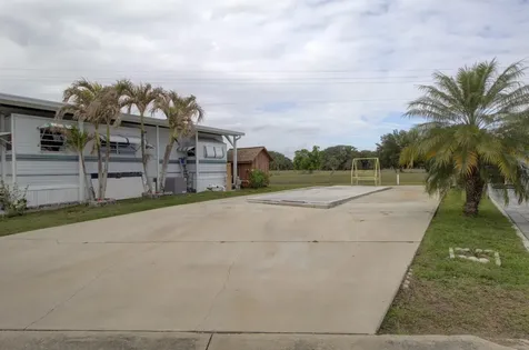 6681 SE 51st Street Okeechobee FL 34974