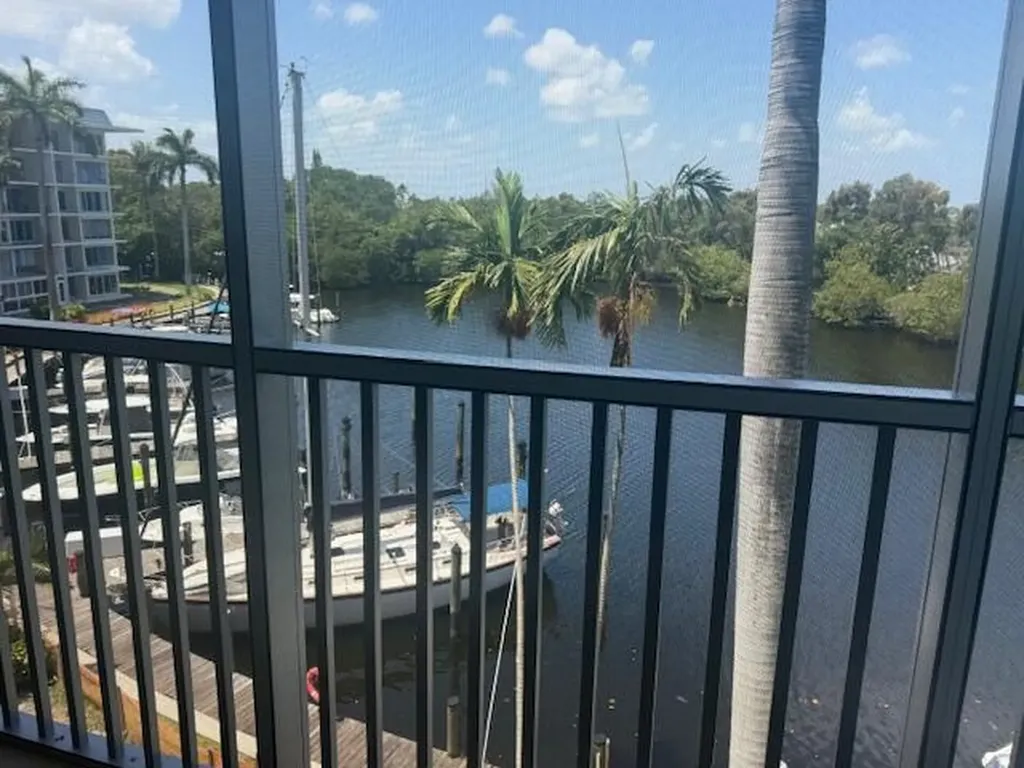 1319 E Hillsboro Boulevard Deerfield Beach FL 33441