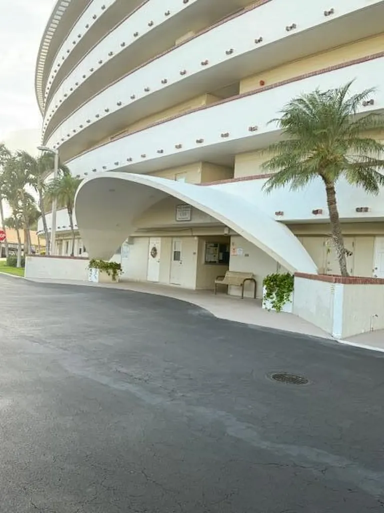 1319 E Hillsboro Boulevard Deerfield Beach FL 33441