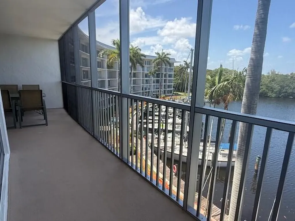 1319 E Hillsboro Boulevard Deerfield Beach FL 33441