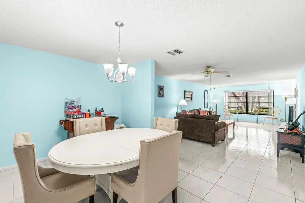 9865 Pecan Tree Drive Boynton Beach FL 33436