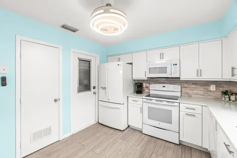9865 Pecan Tree Drive Boynton Beach FL 33436