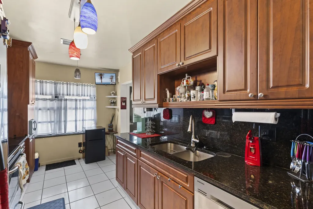 5388 Mendoza Street West Palm Beach FL 33415