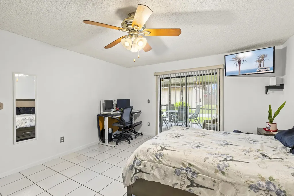 5388 Mendoza Street West Palm Beach FL 33415
