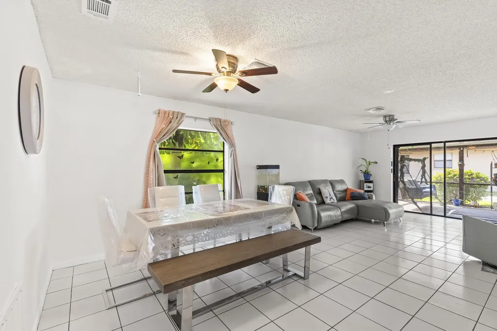 5388 Mendoza Street West Palm Beach FL 33415