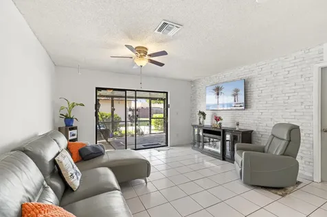 5388 Mendoza Street West Palm Beach FL 33415