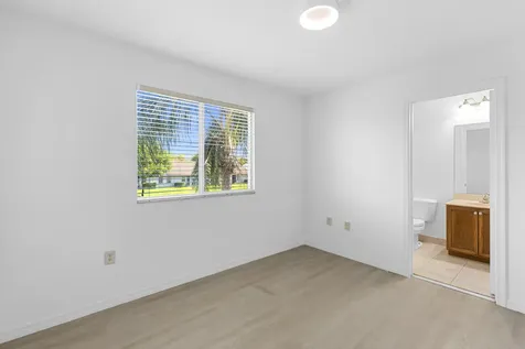 9107 Chambers Street Tamarac FL 33321
