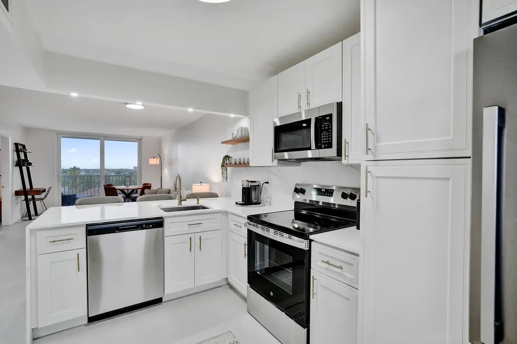 1391 S Ocean Boulevard Pompano Beach FL 33062