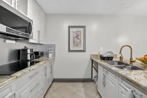 1250 SW 113th Terrace Pembroke Pines FL 33025