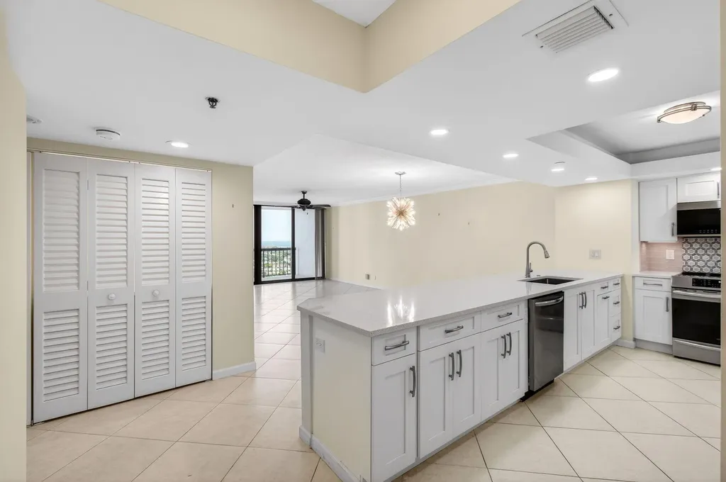 4740 S Ocean Boulevard S Highland Beach FL 33487