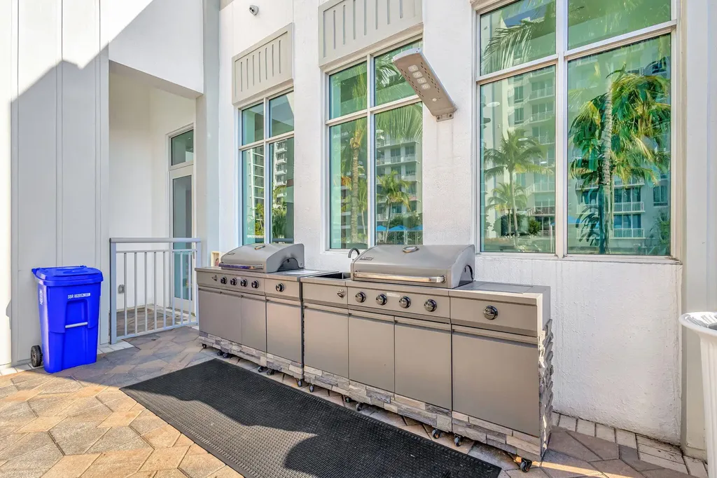 300 S Australian Avenue West Palm Beach FL 33401