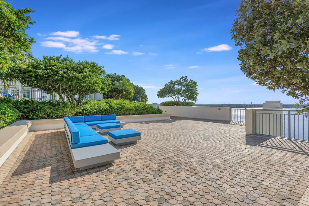 300 S Australian Avenue West Palm Beach FL 33401