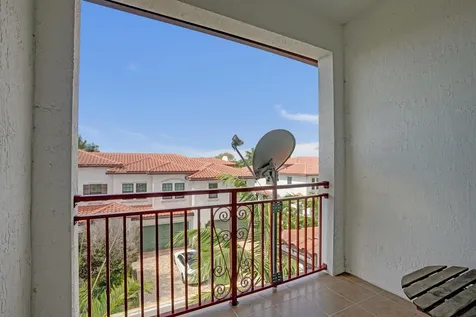 11621 SW 13th Court Pembroke Pines FL 33025