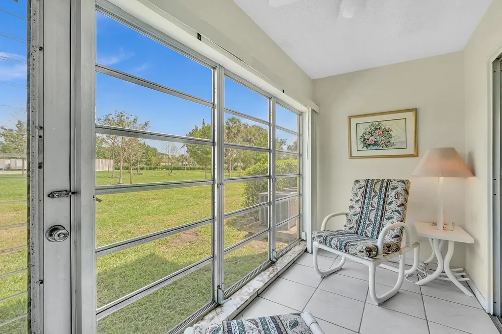 13721 Flora Place Delray Beach FL 33484