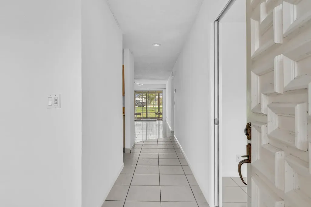 13721 Flora Place Delray Beach FL 33484