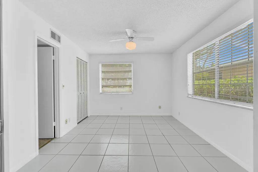 13721 Flora Place Delray Beach FL 33484