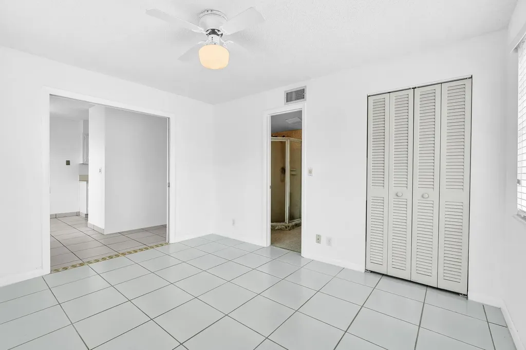 13721 Flora Place Delray Beach FL 33484