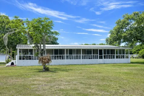 4523 SE 30th Street Okeechobee FL 34974