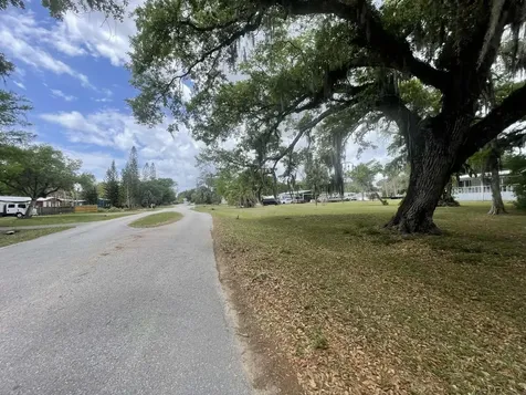 4523 SE 30th Street Okeechobee FL 34974
