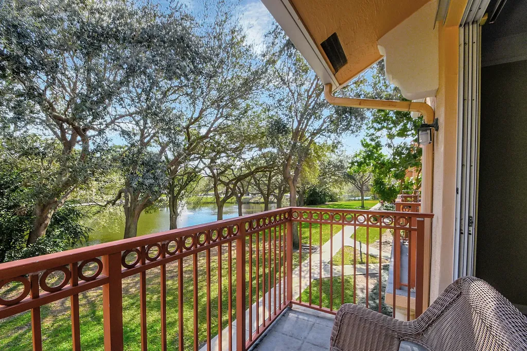 2030 Alta Meadows Lane Delray Beach FL 33444