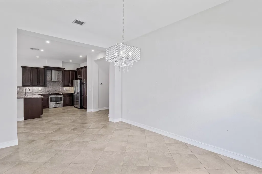 8136 Pinnacle Pass Way Boynton Beach FL 33473