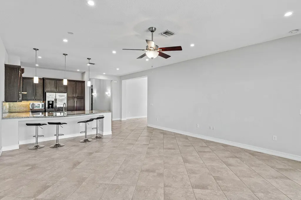 8136 Pinnacle Pass Way Boynton Beach FL 33473
