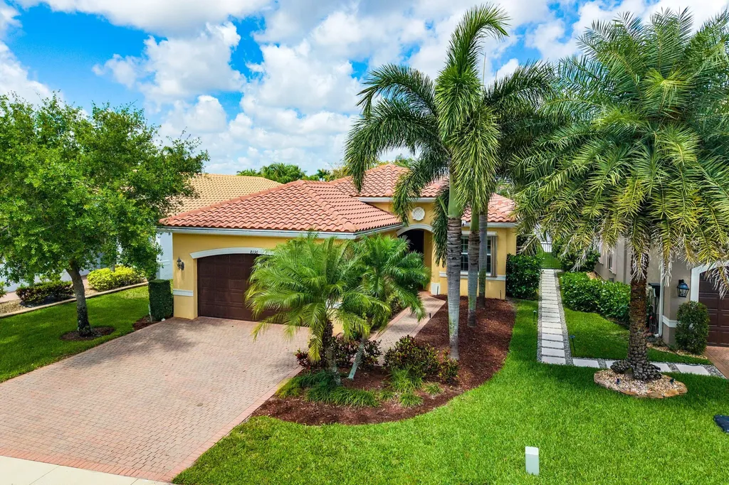8136 Pinnacle Pass Way Boynton Beach FL 33473