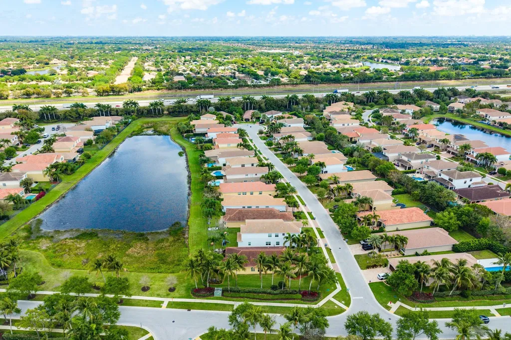 8136 Pinnacle Pass Way Boynton Beach FL 33473