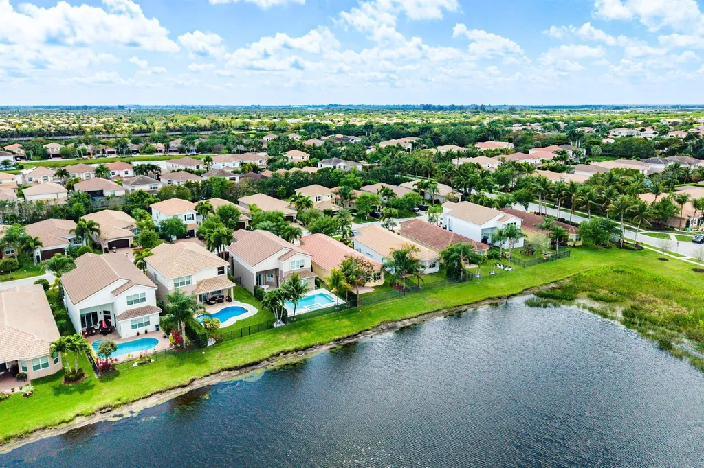 8136 Pinnacle Pass Way Boynton Beach FL 33473