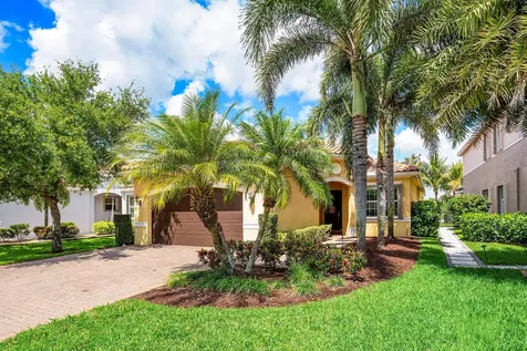 8136 Pinnacle Pass Way Boynton Beach FL 33473
