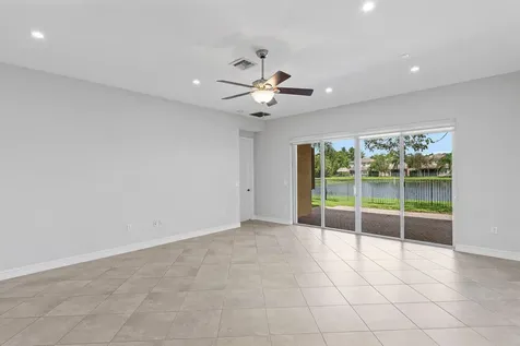 8136 Pinnacle Pass Way Boynton Beach FL 33473