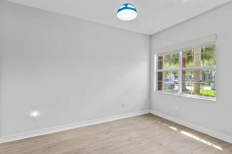 8136 Pinnacle Pass Way Boynton Beach FL 33473