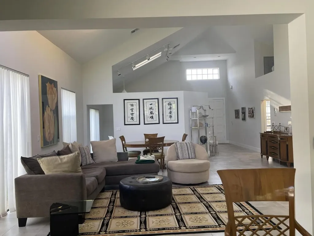 17560 Via Capri Boca Raton FL 33496