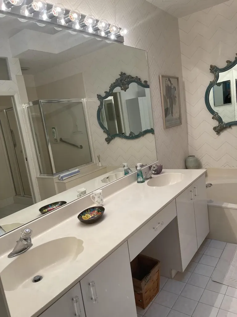 17560 Via Capri Boca Raton FL 33496