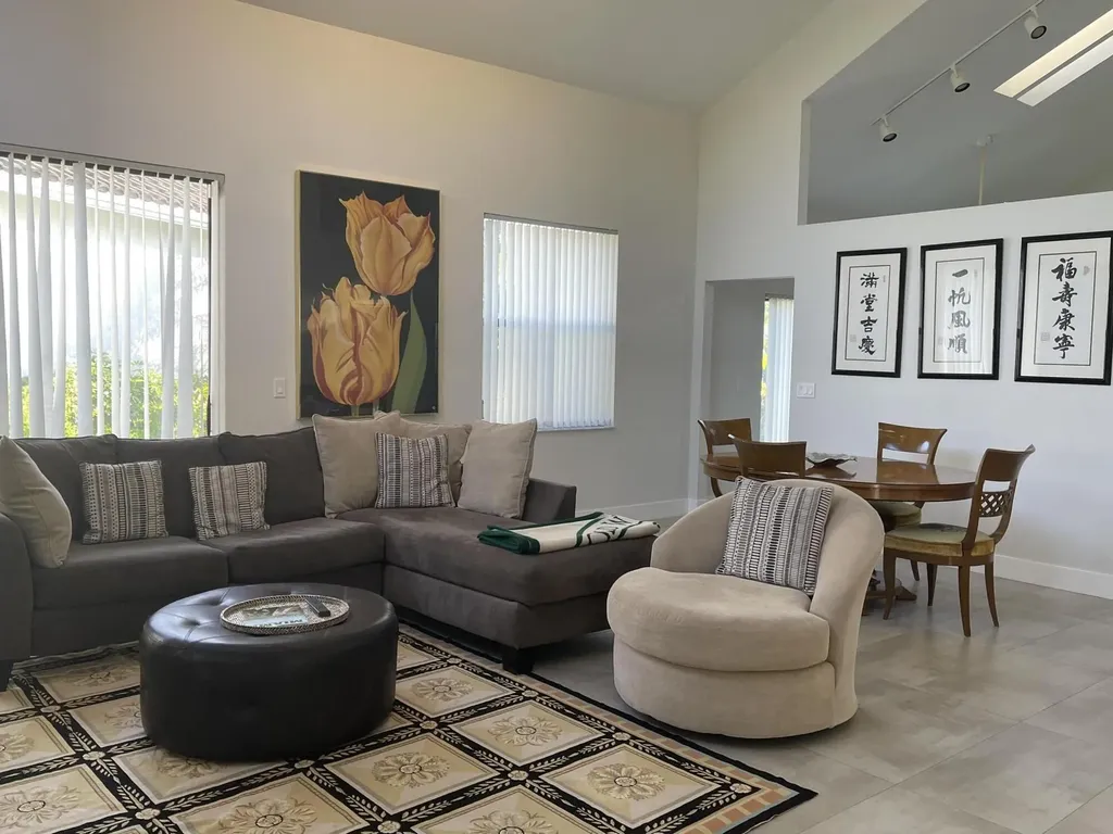 17560 Via Capri Boca Raton FL 33496