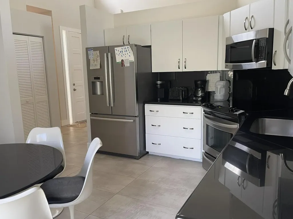 17560 Via Capri Boca Raton FL 33496