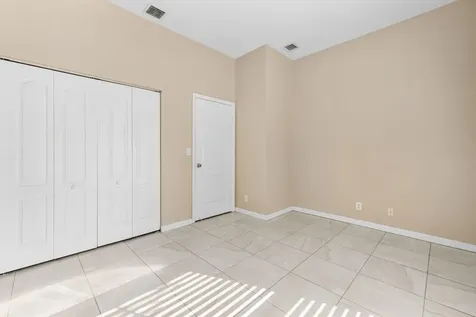 5627 Sunberry Circle Fort Pierce FL 34951