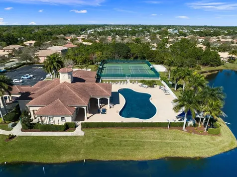 5627 Sunberry Circle Fort Pierce FL 34951