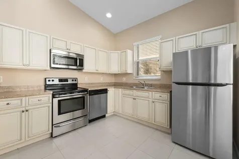 5627 Sunberry Circle Fort Pierce FL 34951