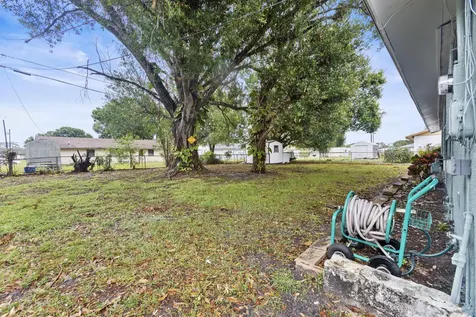 307 Essex Drive Fort Pierce FL 34946