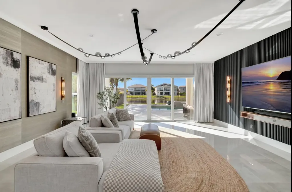 19871 Meadowside Lane Boca Raton FL 33498