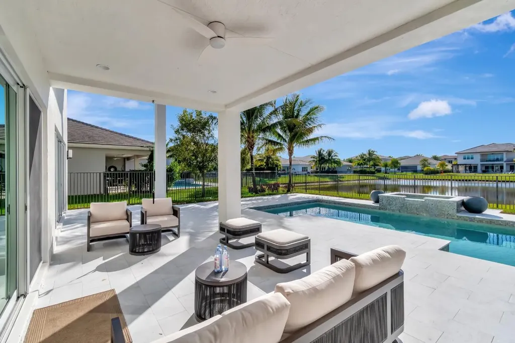 19871 Meadowside Lane Boca Raton FL 33498