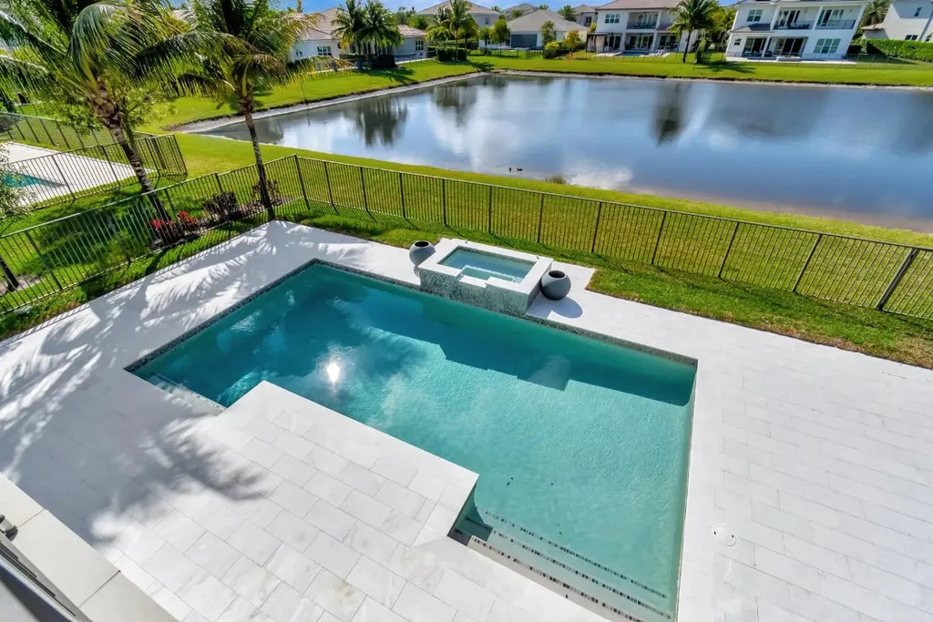 19871 Meadowside Lane Boca Raton FL 33498