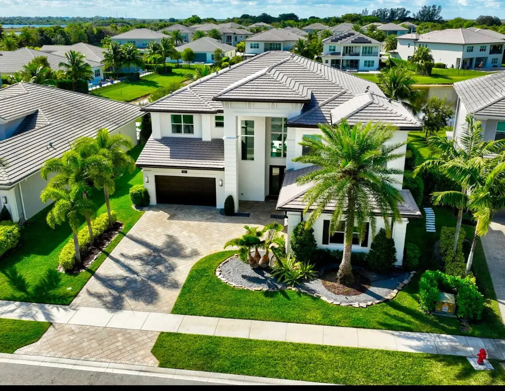 19871 Meadowside Lane Boca Raton FL 33498