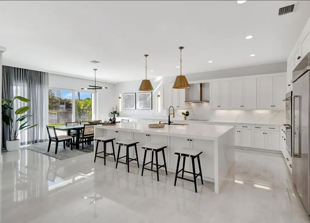 19871 Meadowside Lane Boca Raton FL 33498