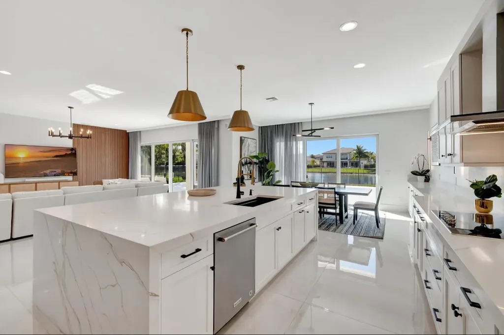 19871 Meadowside Lane Boca Raton FL 33498