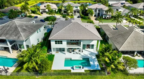 19871 Meadowside Lane Boca Raton FL 33498